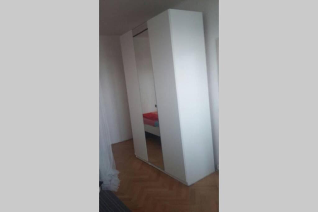 Room In Apartment Prague 3 Praga Exterior foto